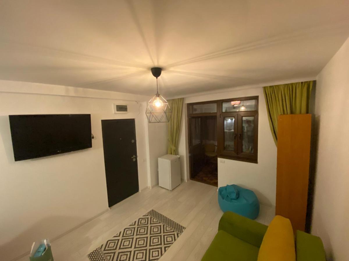 Lili Studio - Saturn Apartamento Exterior foto